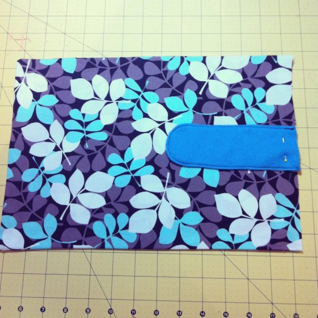 This 60 Minute Laptop Sleeve Sewing Tutorial is customizable for any size of laptop from a Macbook Air to a HP Notebook. The perfect project for beginner sewers!