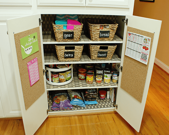 10 Organization Hacks Every Parent Needs to Know About - HelloCreativeFamily.com - A School Lunch Station