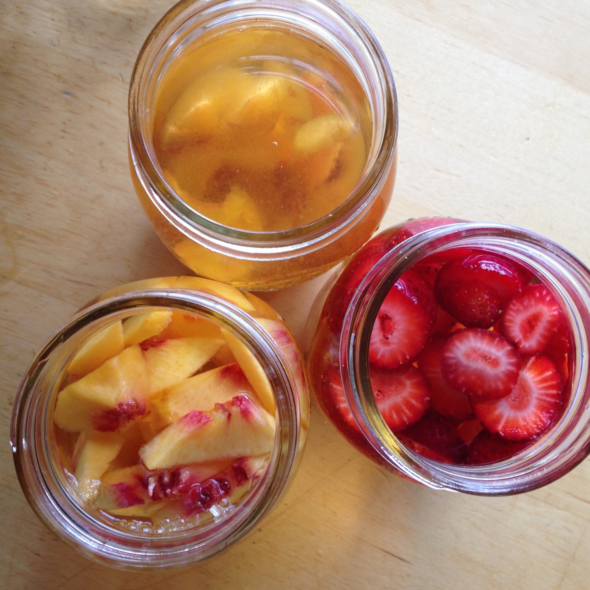 Hello Creative Family Shares how to make fruit infused vinegar using berries or soft fleshed fruit. Perfect for foodie Christmas gifts. She uses Strawberry Vinegar, Peach Vinegar & Plum Vinegar as examples. I want to try cherry!