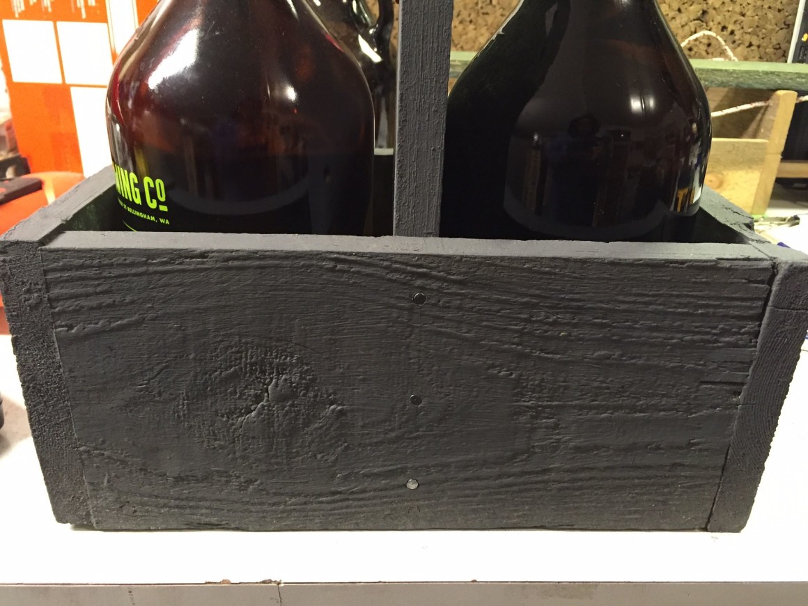 Learn how to make a DIY Growler Carrier out of upcycled wood. This project makes a great gift idea for beer drinkers and craft beer enthusiasts.