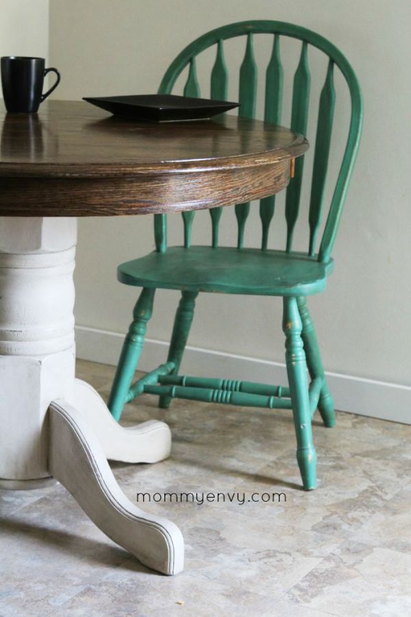 I'm dying to turn my home into one of those vintage furniture, thrift store treasure, DIY Pinterest homes but I'm clueless about what to look for at the antique store! This article was such a huge help. You need to read it before your next thrift store or craigslist purchase! I especially love tip 7. 7 Tips On Buying Furniture at a Thrift Store.