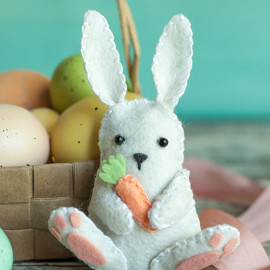 DIY Felt Easter Bunny from Lia Griffith