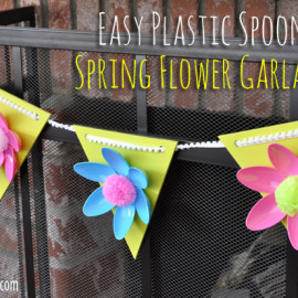 Easy Spring Flower Garland from Club Chica Circle