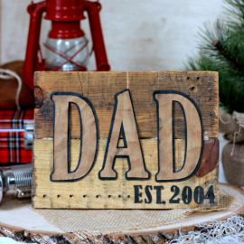 Dad Pallet Sign from Ribbons and Glue