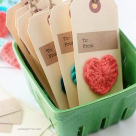 Crochet Heart Gift Tags. Simple Craft.