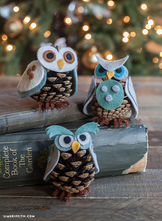 27+ DIY Christmas Ornaments Kids Can Craft- DIY Felt Owl Pinecone Ornament from Lia Griffith