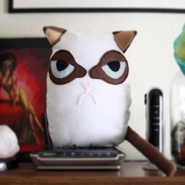 Grumpy Cat Plush Tutorial from Instructables