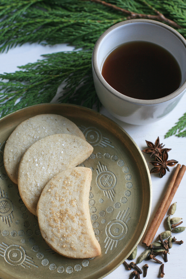 27+ Cookie Recipes Perfect For Christmas Cookie Exchanges- Danae's Chai Spiced Shortbread Cookie Recipe from Jungalow