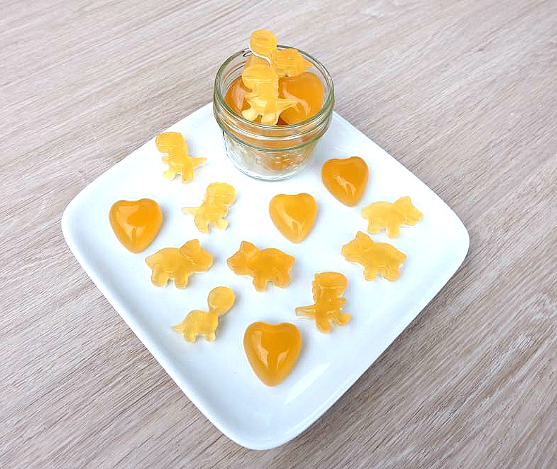 Sooth a sore throat and eliminate cold and flu symptoms with this easy, DIY cold remedy! This sore throat soothing gummies recipe has only four ingredients- lemon, honey, ginger and gelatin! Perfect for kids and adults!