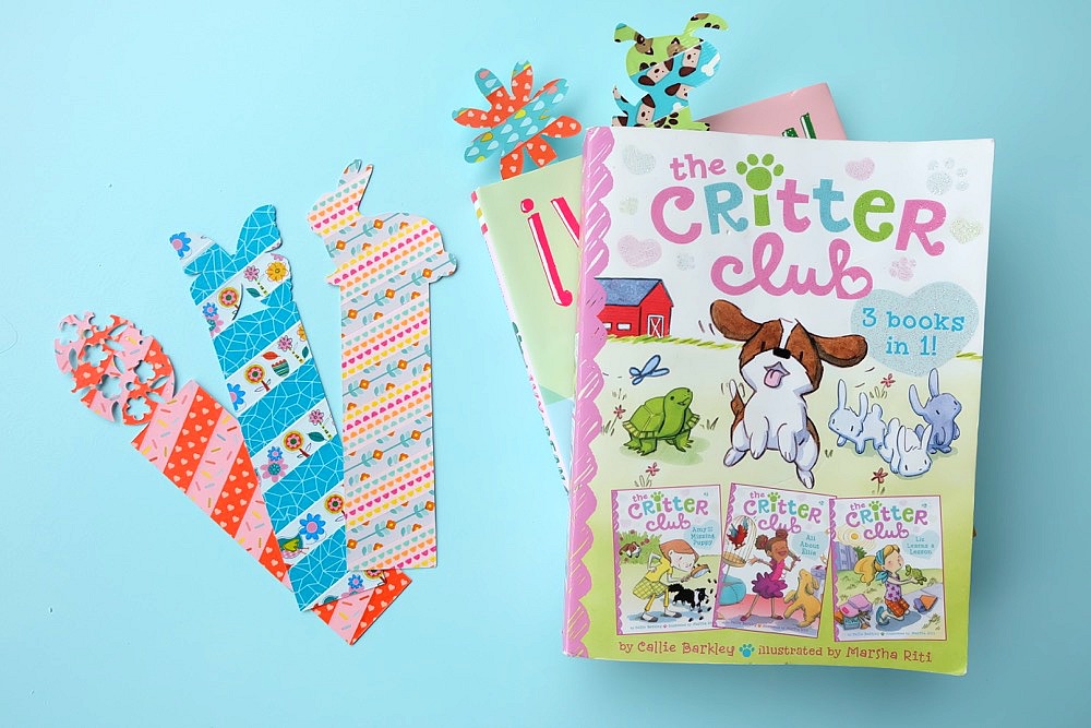 These DIY Animal Shaped Washi Tape Bookmarks made on the Cricut Explore are easy to make and they are a 10 minute craft project! They are so cute and would make great handmade gifts or non-candy Easter presents!