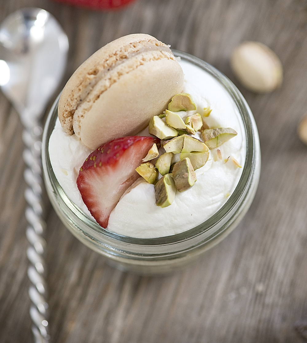 Mini desserts are incredibly easy & look gorgeous on any dessert table! This Mini Strawberry Shortcake Jars Recipe uses a doctored cake mix & fresh berries for an easy summertime dessert that's perfect for entertaining!