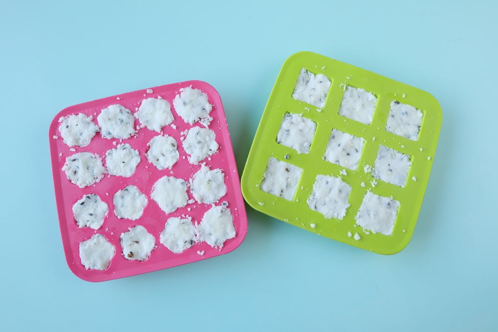 Making DIY body products at home is so much fun. Here is an easy project to get you started! These DIY Coconut Lavender Sugar Scrub Bars use shea butter melt and pour soap as their base. Perfect for exfoliating in the shower, or to use on feet and hands before a pedicure or manicure! Super simple to make and a fabulous handmade gift idea! 