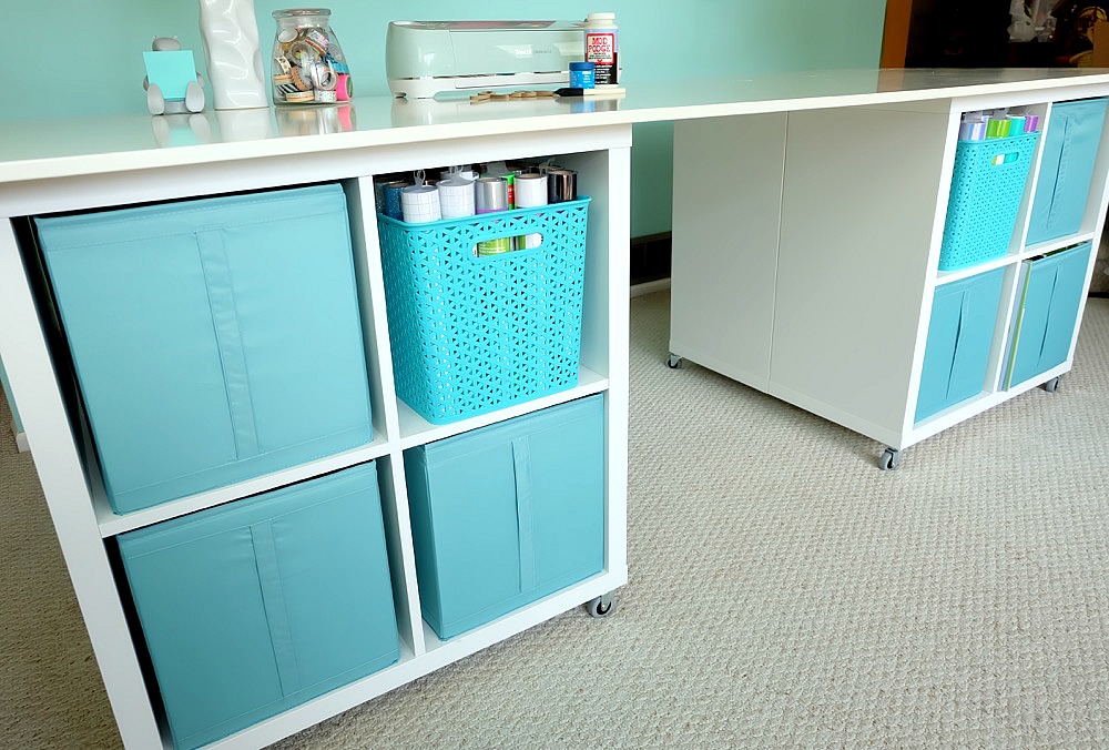 Take a sneak peek into behind the scenes of how Hello Creative Family transformed their tired old playroom into a gorgeous craft room video set! The craft table in this room is AMAZING. You will want to make your own craft room like this in your own house! #Sponsored by Wagner Paint Sprayers