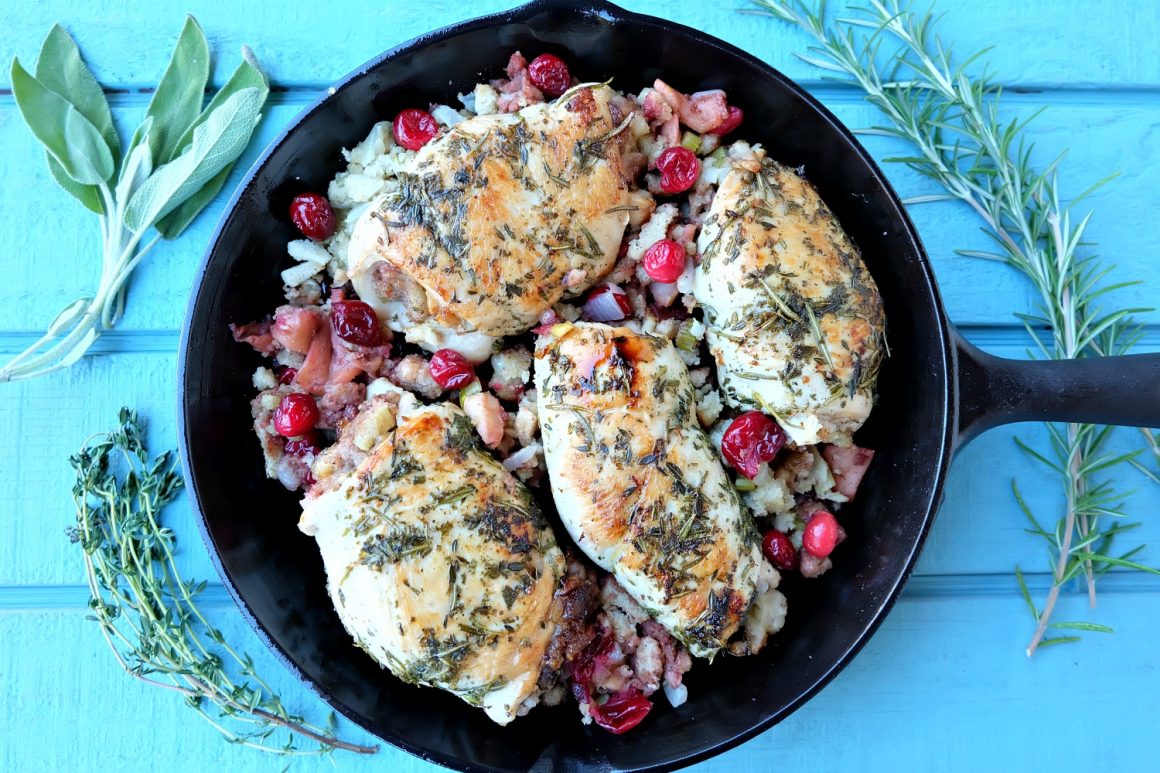 This delicious apple cranberry stuffed turkey breast recipe is perfect for a Thanksgiving meal or for a weeknight dinner! Ready in 45 minutes or less, this easy meal is a fabulous Thanksgiving dinner for two, four or more! Great for small family festivities! Recipe development #sponsored by Canadian Turkey. 