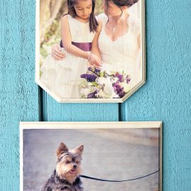 There are lots of photo to wood transfer projects out there, but a lot of them are challenging to do and take a long time. We've found the secret! Here is the Easiest Way To Transfer Photos To Wood In Minutes! It will give you perfect results every time! An easy handmade gift that is gorgeous, takes 15 minutes to make and is easy? Winning! The perfect gift idea for moms, dads, grandmas, grandpas, other family members and anyone who loves photography! #sponsored