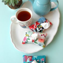 This free Cricut Maker Sewing Pattern makes the cutest travel kleenex holders that take 5 minutes to make! Perfect for stocking stuffers and teacher gifts and other small handmade gifts! The perfect use for fabric scrap. Great for a beginner sewing project! #CricutMade #cricutmaker #sewing #crafts