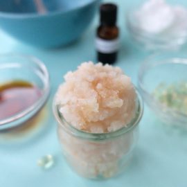 Exfoliate and moisturize your lips with our scrumptious DIY Vanilla Agave Sugar Lip Scrub! This recipe smells good enough to eat and the ingredients are so clean that you can! Easy to make in 5 minutes or less, this DIY recipe will become a beauty staple in your home that the whole family will love! Perfect for winter chapped lips! #DIY #DIYBodyProducts #Beauty #DIYBeauty