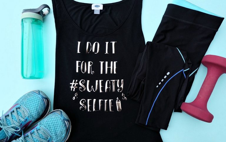 DIY Workout Shirt Tutorial- I Do It For The #SWEATYSELFIE