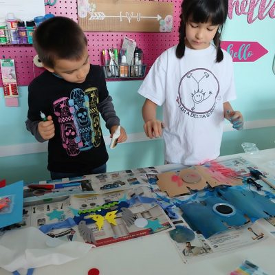 How do you support creative play with your children? Crystal from Hello Creative Family shares thoughts along with how Rose and Rex supports imaginations. Crystal's kids make a DIY Superhero Mask and a DIY Cardboard Speaker!