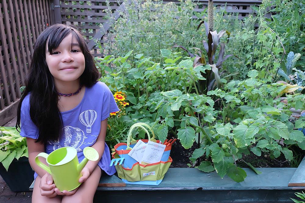 Garden Therapy's Kids' Gardening Kit is filled with fun seeds that the whole family will love. A great idea for teaching kids how to garden and where food comes from. #Gardening #KidsGardening #Seeds #GiftIdea