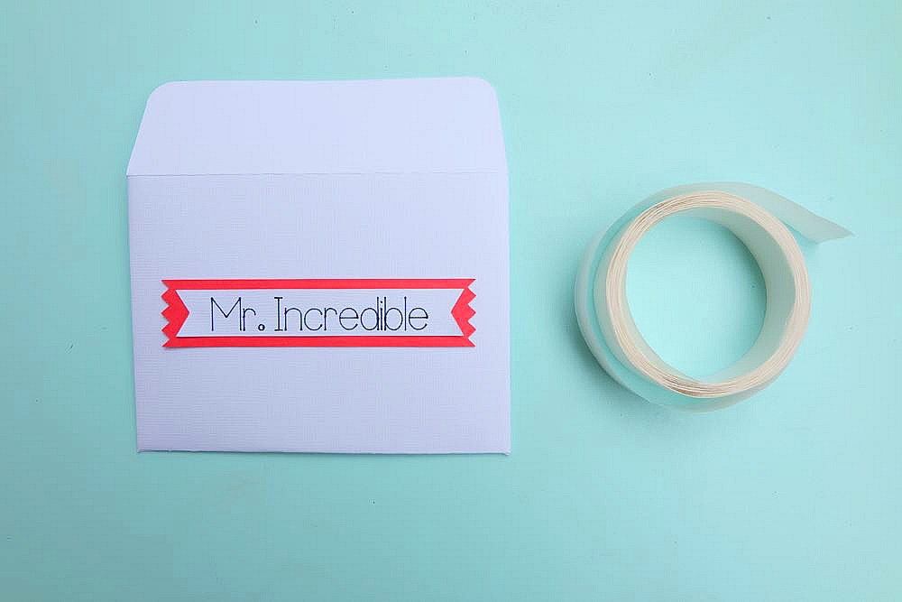 Let your favorite superhero know how much you love them on their birthday with this DIY Superhero Birthday Card and Envelope Set. Made using your Cricut, this project is easy enough for those new to card making but packs a big impact. The perfect handmade element for a birthday gift. #Cricut #CricutMade #Superhero #Birthday