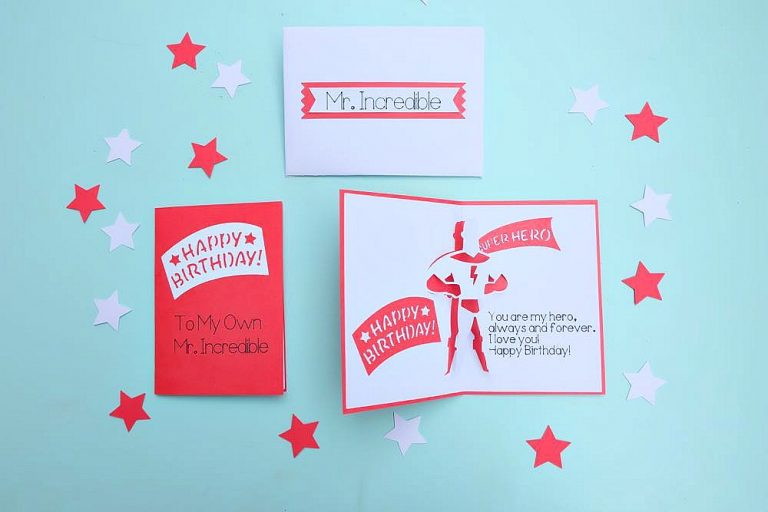 DIY Superhero Birthday Card and Envelope Set