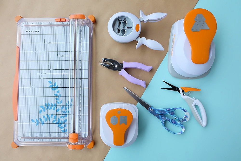 Fiskars Craft Bundle Giveaway from Hello Creative Family. Open to residents of Canada and the US. Closes December 7, 2018. #Giveaway #win #contest