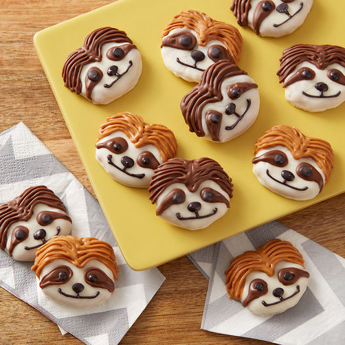 Sloth Crafts, Printables, SVG's DIY's, Food and Gift Ideas: Sloth Pretzel Snacks from Wilton