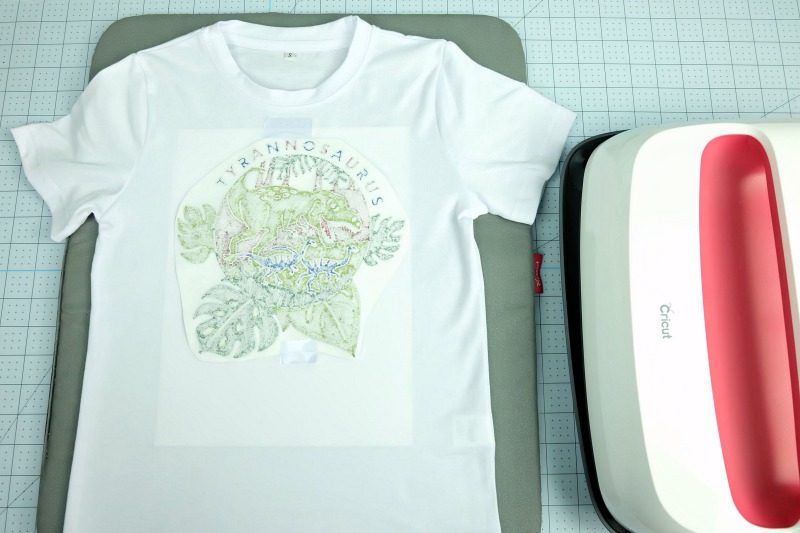 Steps for using Cricut infusible ink markers on shirts.