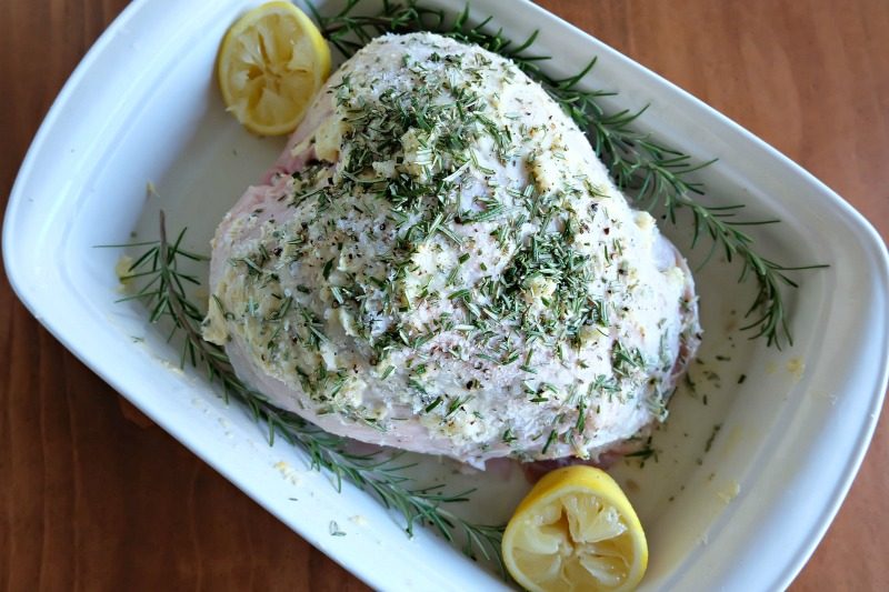 After trying this recipe for White Wine and Garlic Turkey Breast Roast you'll never roast a Thanksgiving turkey the same way again! Taking just 1 hour to make, this easy turkey recipe is perfect for small family thanksgivings, a Sunday supper or weeknight meals! Family friendly and delicious! #Turkey #WeeknightMeal #Garlic #WhiteWine #Thanksgiving