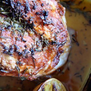 After trying this recipe for White Wine and Garlic Turkey Breast Roast you'll never roast a Thanksgiving turkey the same way again! Perfect for small family thanksgivings! Family friendly and delicious! #Turkey #WeeknightMeal #Garlic #WhiteWine