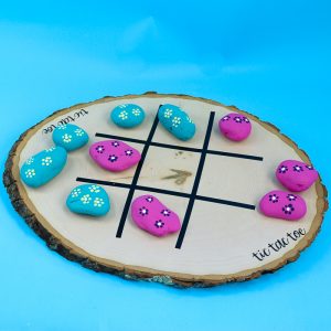 27 Cricut Gift Ideas That Take 1 Hour Or Less To Make: TIc Tac Toe Board from Country Chic Cottage