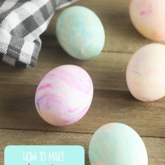 Make the prettiest marbled Easter eggs using whipped cream with this easy tutorial. This family friendly easter egg decorating idea makes beautiful eggs using materials you already have at home! #Easter #EasterEggs #EasterEggDecorating #KidsCrafts #KidsActivities #FamilyFriendlyCrafts #FamilyCrafts