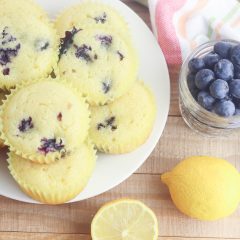 With the sweet burst of blueberries and tartness of lemons this gluten free lemon blueberry muffin recipe is easy and delicious! Takes just 5 minutes of prep and 25 minutes to bake which means hot muffins on the table in just 30 minutes! Who doesn't love an easy 30 minute muffin recipe? Includes substitutions for making with all purpose flour too. The perfect snack to satisfy a sweet tooth! #Baking #Recipe #Blueberry #lemon #BlueberryRecipes #Muffins