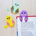 Create a sweet bird bookmark craft with your kids using our free printable template, construction paper and glue! An easy kids activity that is perfect for spring! A wonderful project to build on your spring homeschooling lessons. #KidsActivities #SpringCrafts #KidsCrafts #DIY #Crafts