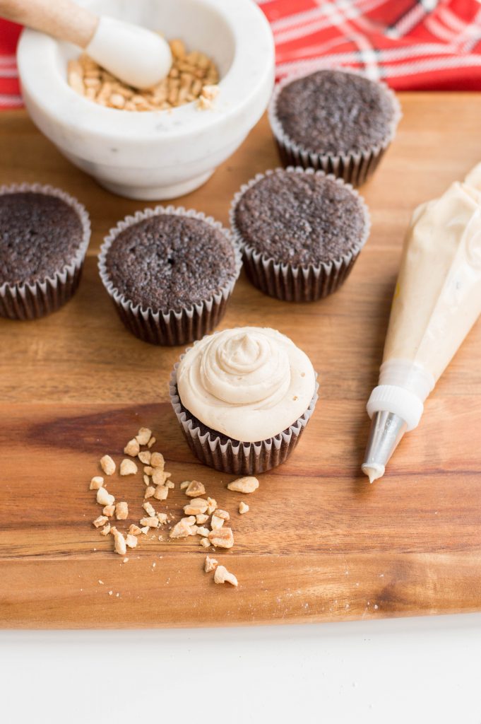 Step by step instructions for making the most delicious Chocolate Peanut Butter Beer Cupcakes! The ultimate dad dessert! Perfect for Father's Day, birthdays and just because! #Cupcakes #Beer #Recipe #BeerRecipe #ChocolateCupcakes #FathersDay #Dessert #FathersDayCupcakes #FathersDayDessert #BeerRecipes