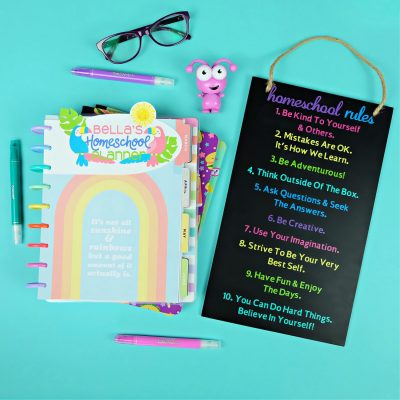 Homeschooling this year? We're sharing two Cricut homeschool projects you'll love to craft! A Homeschool Rules sign you can personalize with your family's own rules and a super cute homeschool planner dashboard. #CricutCreated #CricutMade #Homeschool #HomeschoolCrafts #Planner #PlannerAddict #happyplanner #studentplanner #teacherplanner