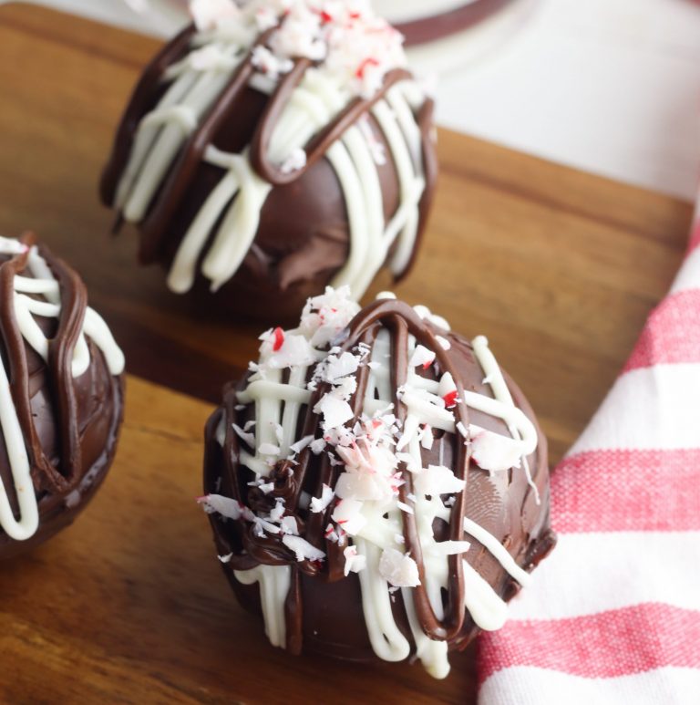 The Best DIY Peppermint Hot Chocolate Bombs Recipe