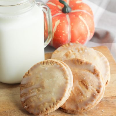 Make beautiful mini hand pies in minutes with this Air Fryer Pumpkin Pies Recipe! 10 minutes of prep is all it takes to make this delicious dessert that's perfect for Thanksgiving! #PumpkinPie #AirFryerRecipe #airfryer #recipe #autumn #fallrecipes #homemade #pie #pumpkin #pumpkinrecipe #pumpkinpie