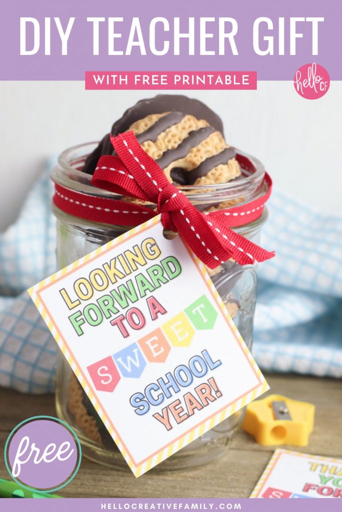 Make a sweet handmade teacher gift to show how much you care with this quick and easy craft! Pack a jar with your teachers favorite treats, and use our free teacher gift tag printable to decorate it with. Gift tag comes in two fun sayings-- 1 that's perfect for a beginning of the school year gift, and the other that's perfect for an end of the school year teacher gift, teacher appreciation, Christmas or anytime your teacher needs a pick me up! Cut by hand or with a Cricut!