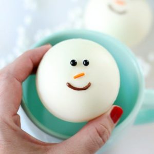 Snowman Hot Chocolate Bombs from Gluesticks