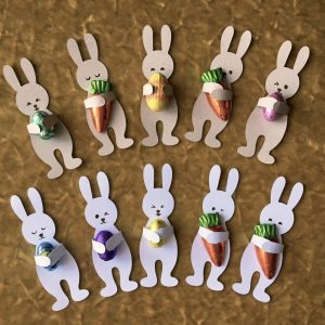 Hugging Bunny Candy Holder From Kraft Paper Goods