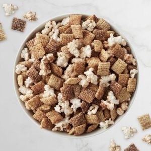 Get the classic taste of cinnamon and sugar cookies in a munchable snack mix that's ready in 15 minutes!
