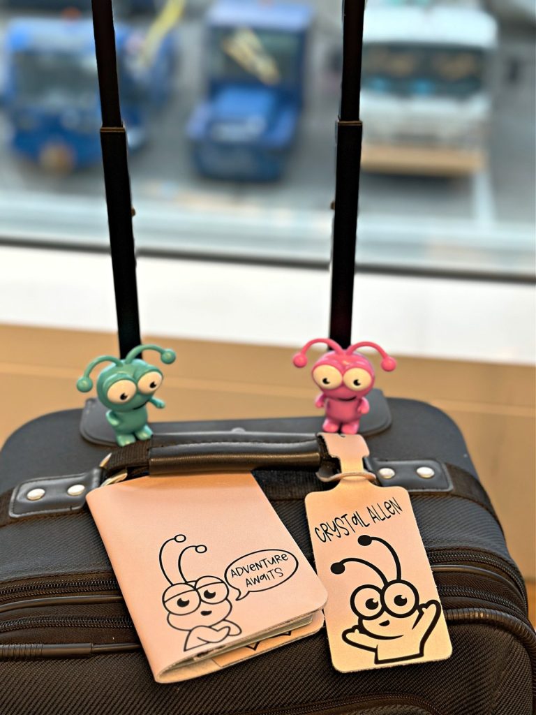 Unleash your creativity and make custom Cricut luggage tags and passport holders effortlessly! Join the crafting adventure now and let your luggage stand out on the carousel by creating one of a kind travel gear with a personalized touch!