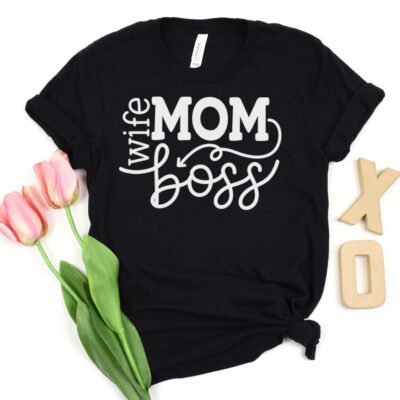 Make handmade gifts for mom using your Cricut with 10 free Mother's Day SVG files! Perfect for DIY shirts, mugs, tote bags, throw pillows and so much more!