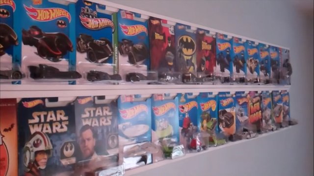 Hot Wheels Room Border Display from Rediscover the 80's