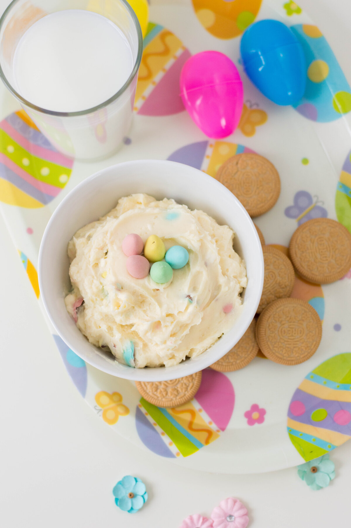 Looking for an Easter dessert idea? This Easter Cookie Dip Recipe is a sweet Easter treat that kids will love! Yummy and easy this simple Easter dessert is made with Cadbury Mini Eggs! #Easter #Dessert #Recipe
