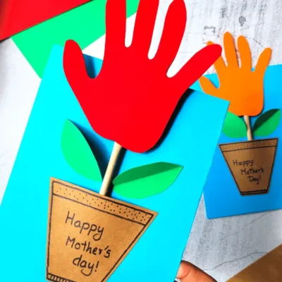 Handprint Flower Craft by Little Ladoo